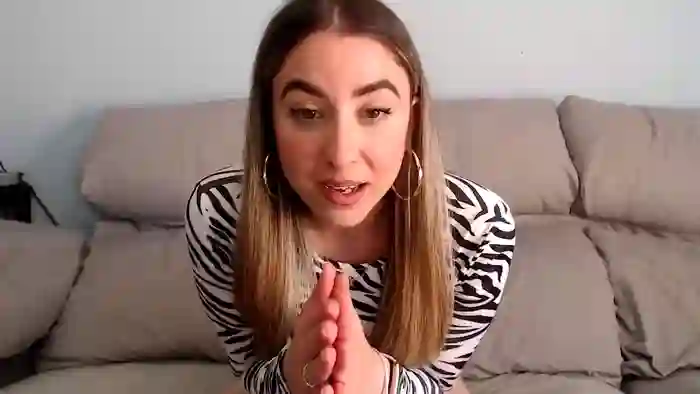 Leila25