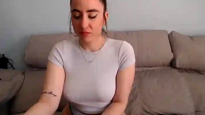 Leila25