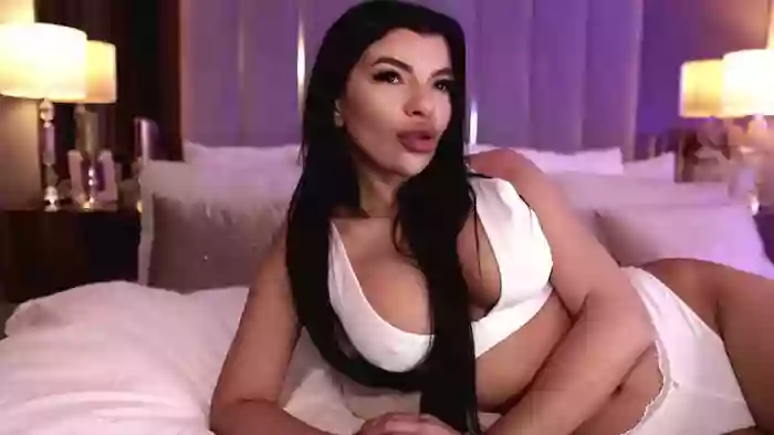 EleniaDevons