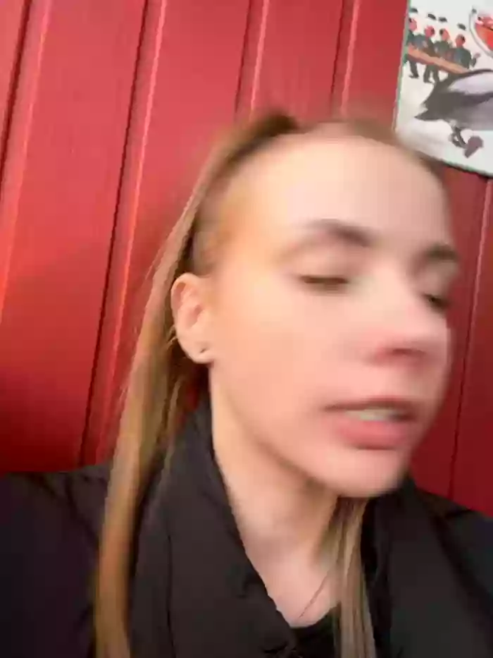 -VikkiL0vesCheese-