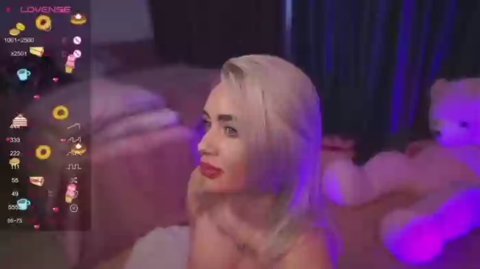 CuteLittleBlondy