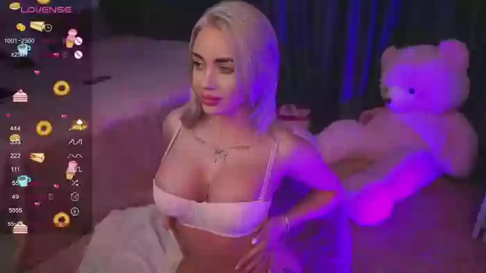 CuteLittleBlondy