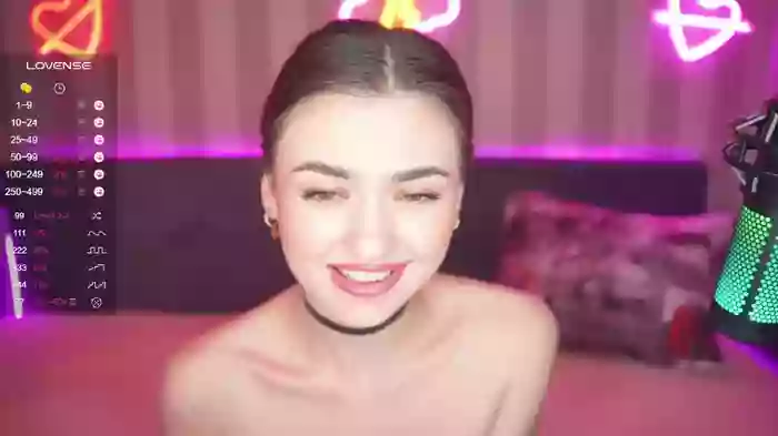 -glowlexis-