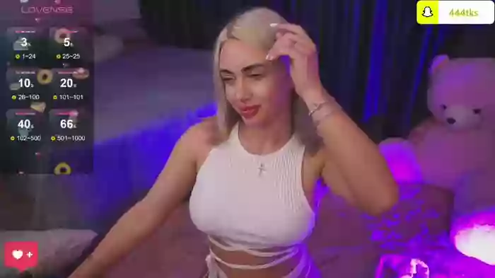 CuteLittleBlondy