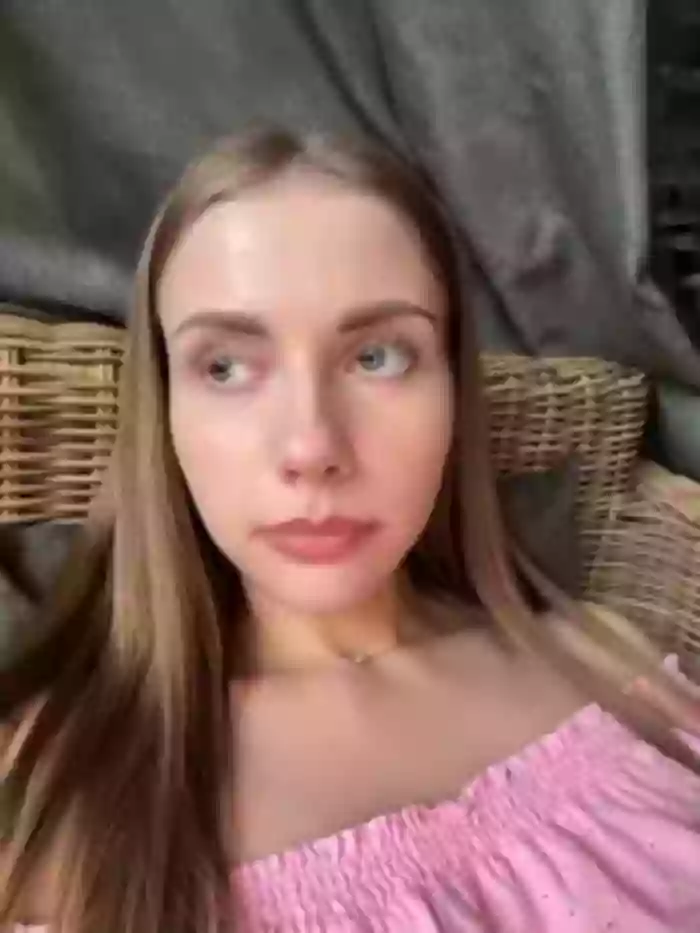 -VikkiL0vesCheese-