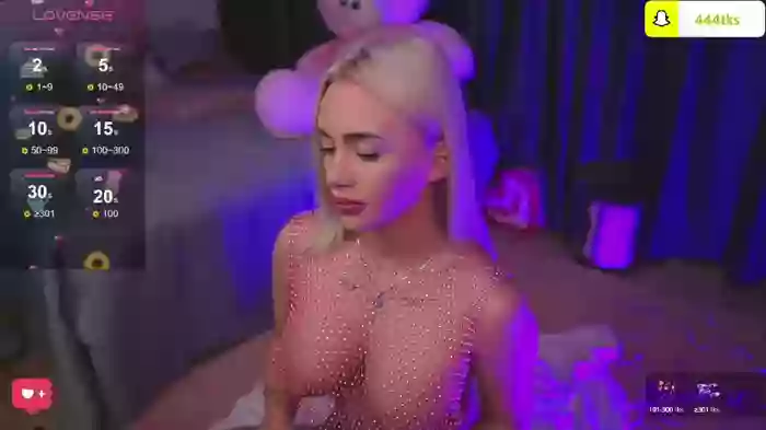 CuteLittleBlondy