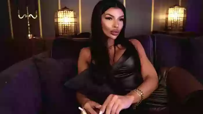 EleniaDevons