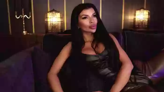 EleniaDevons