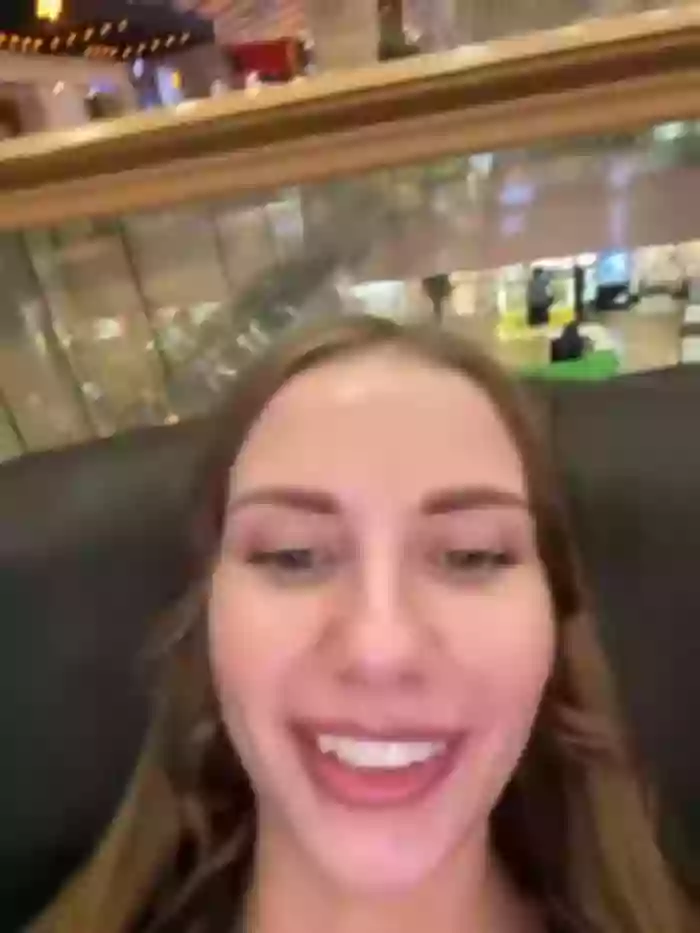 -VikkiL0vesCheese-