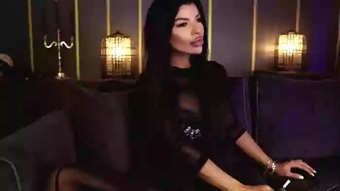 EleniaDevons