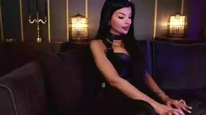 EleniaDevons