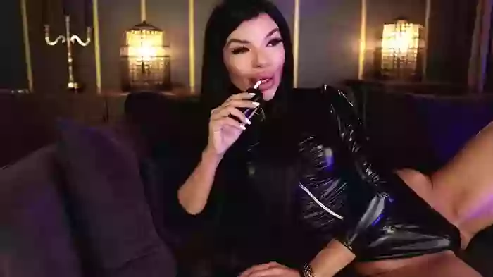 EleniaDevons