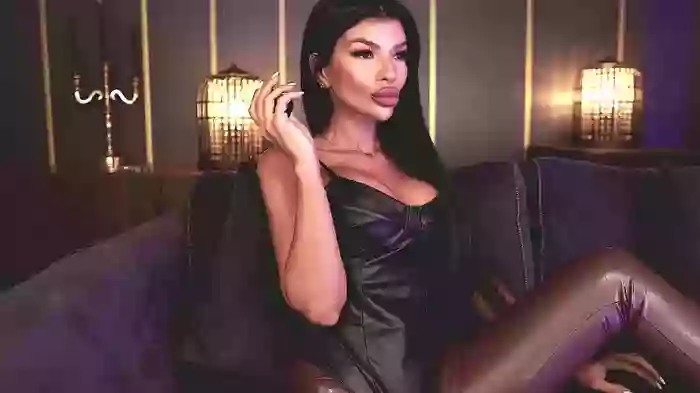EleniaDevons