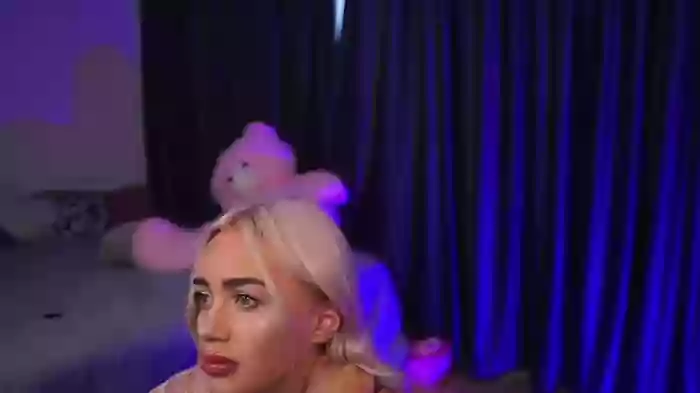 CuteLittleBlondy