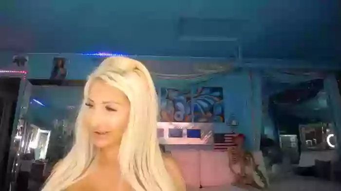 adrianna_fox