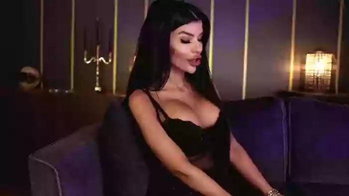EleniaDevons
