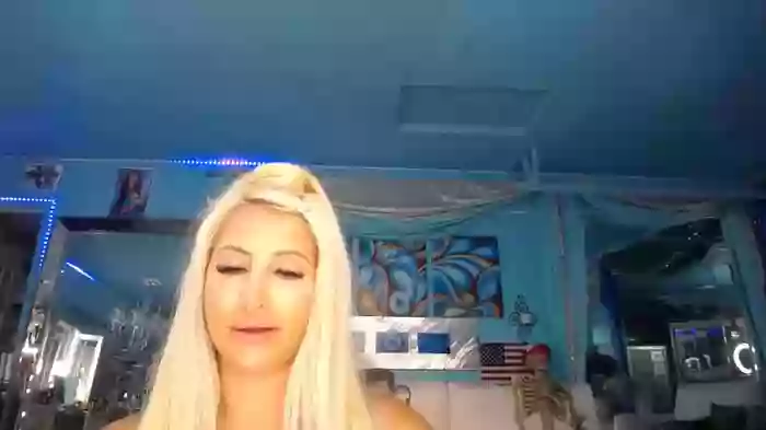 adrianna_fox