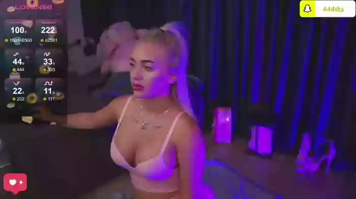 CuteLittleBlondy