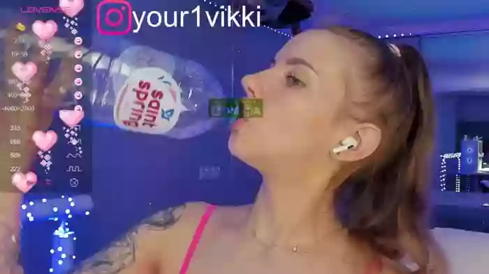-VikkiL0vesCheese-