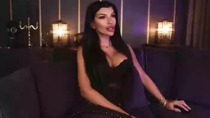 EleniaDevons