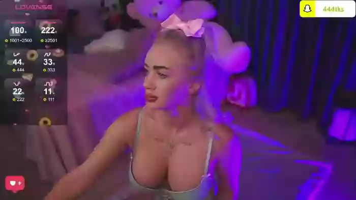 CuteLittleBlondy