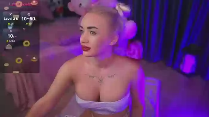 CuteLittleBlondy