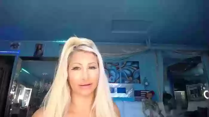 adrianna_fox