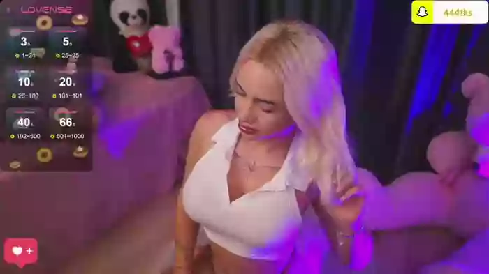CuteLittleBlondy
