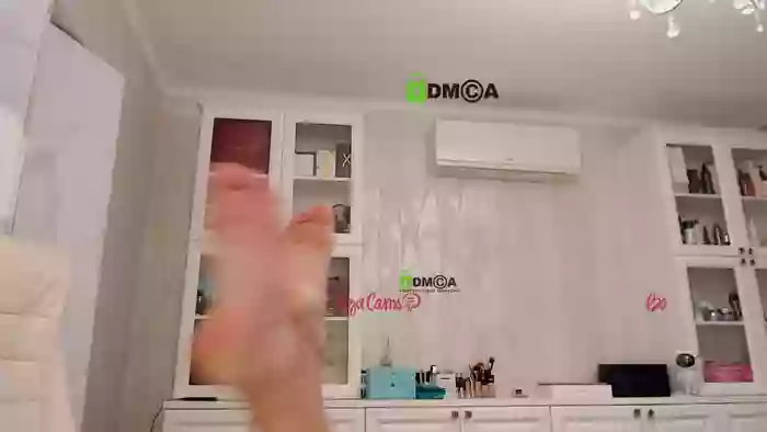 AnnaDaisy1