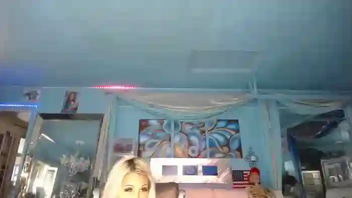 adrianna_fox