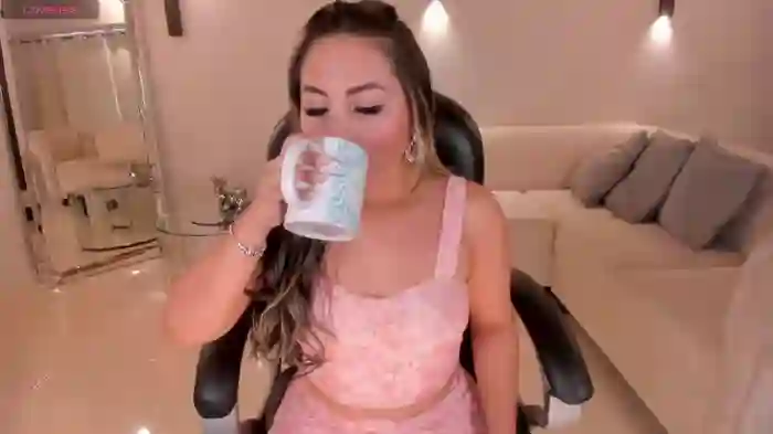 MiaRoberts1