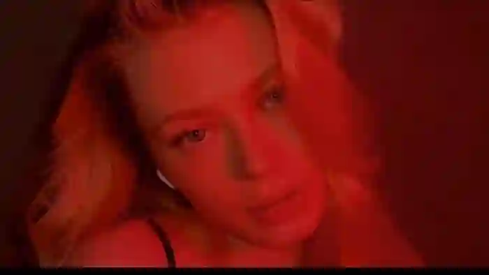 Bella29