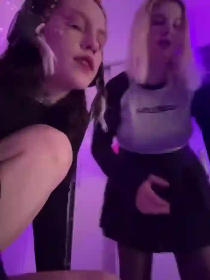 Molly-and-Ewa
