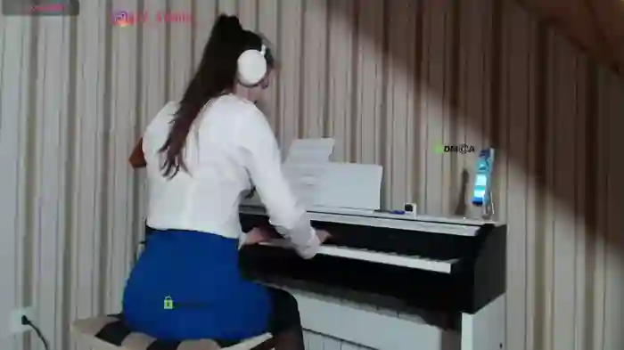 Girl-Ksenia