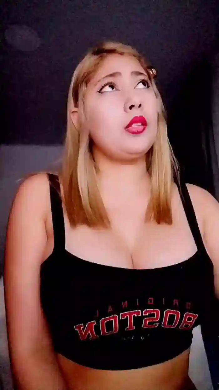 zoe_kimm