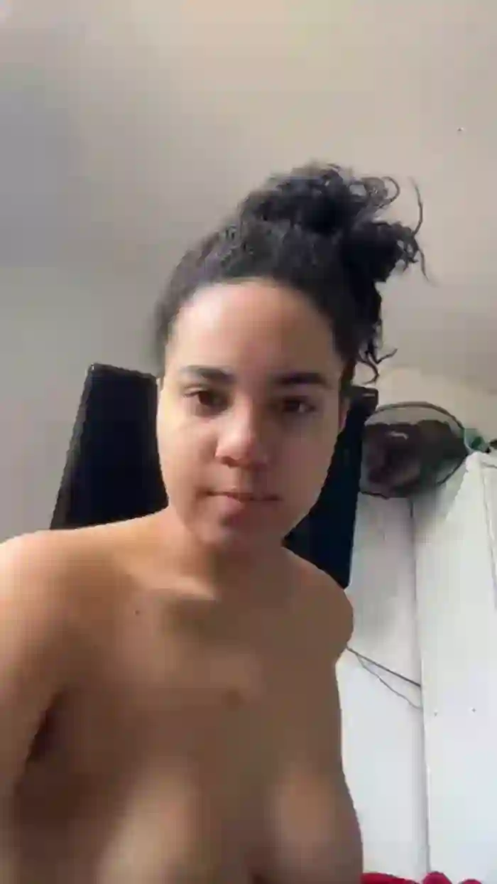 AmandaDebaro