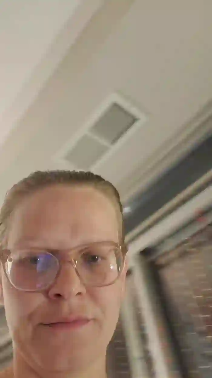 HoneyWolfxoxo