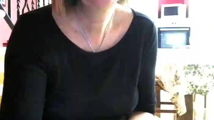 laurab_hot