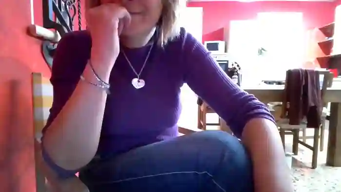 laurab_hot