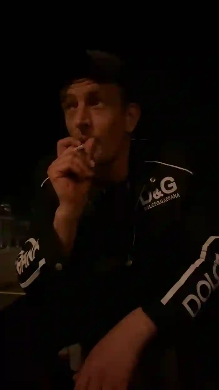 darksecret_Lar