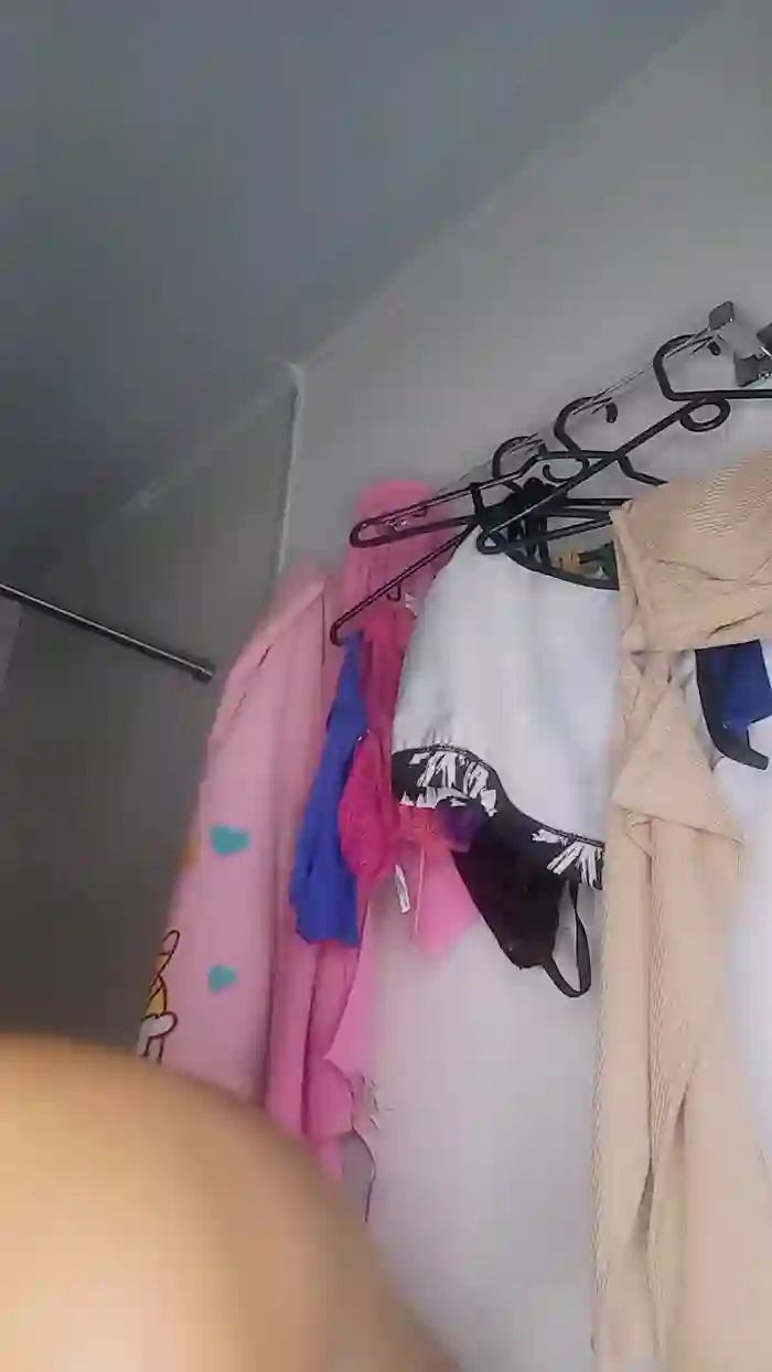 zoe_kimm