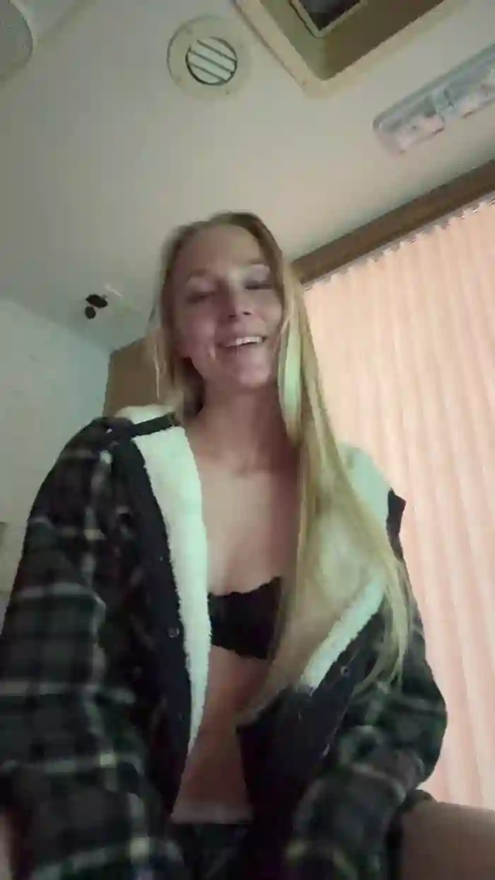 Babyblonde6996