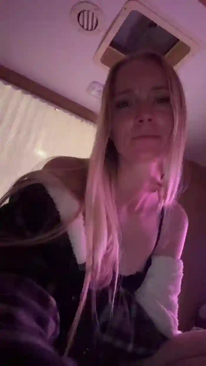 Babyblonde6996