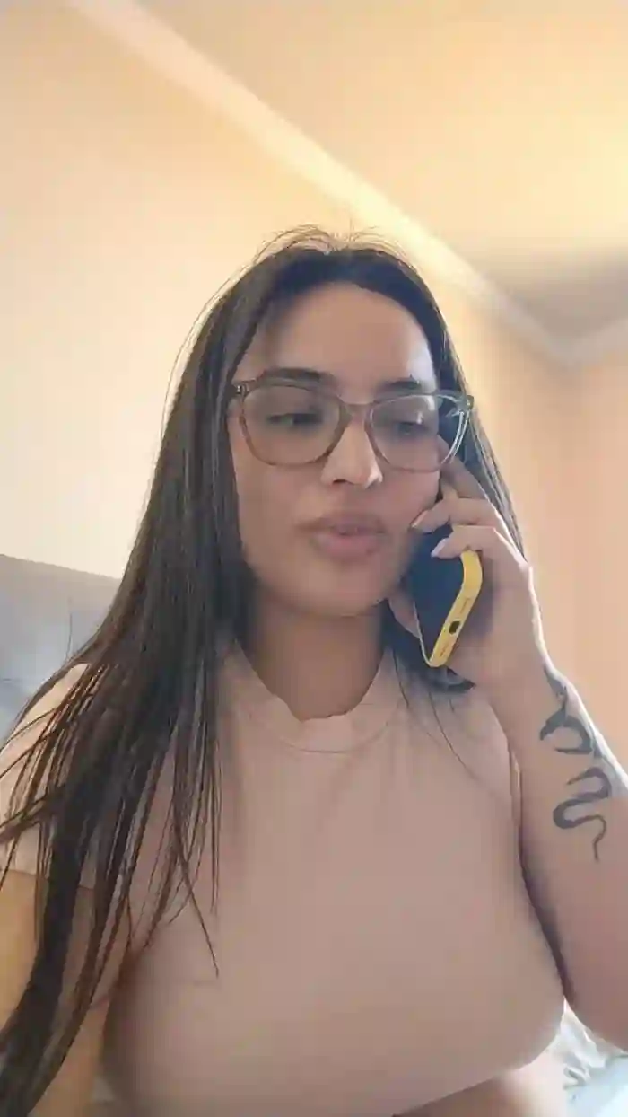 Latinaakita4