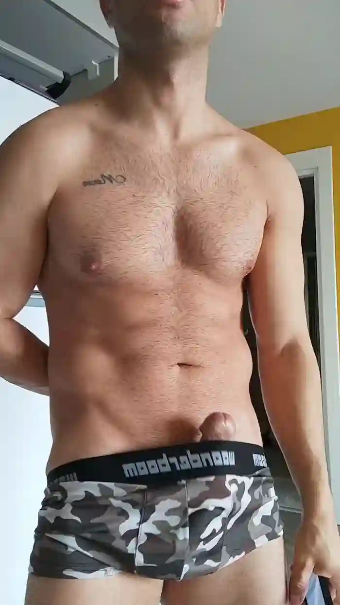 Hotfriends34