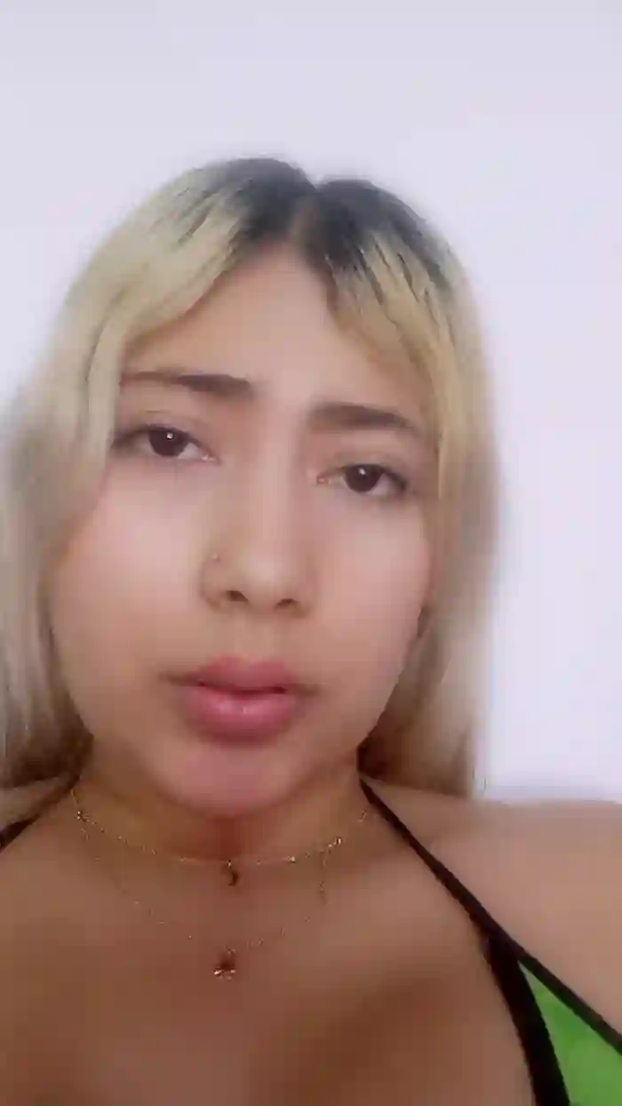zoe_kimm