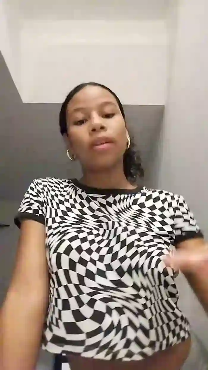Queen_FullPee