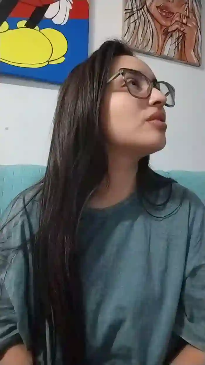 Latinaakita4