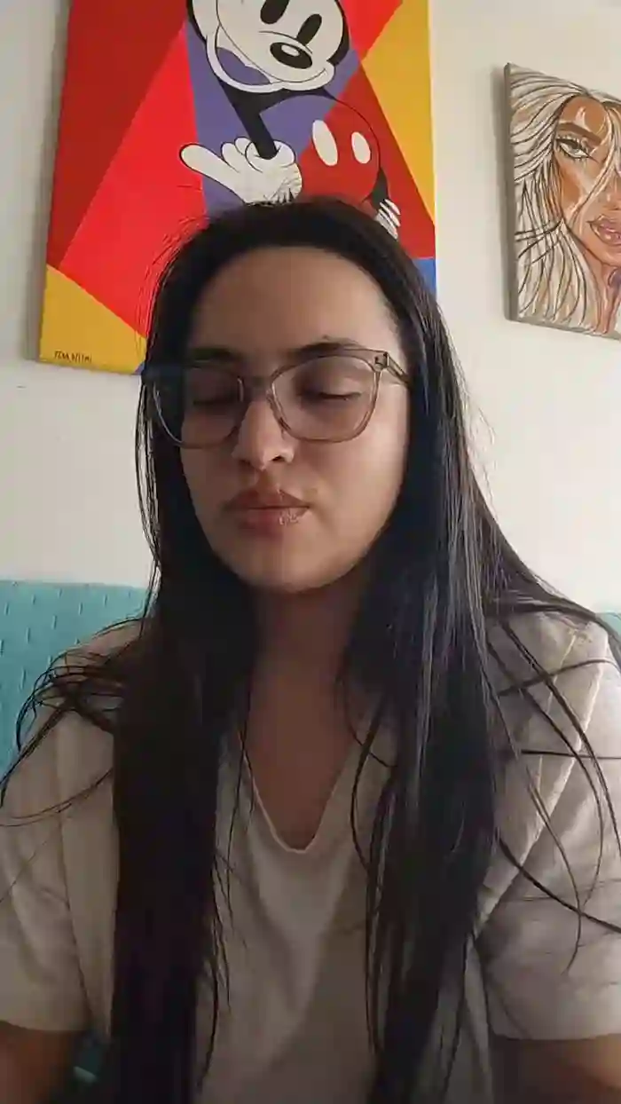 Latinaakita4