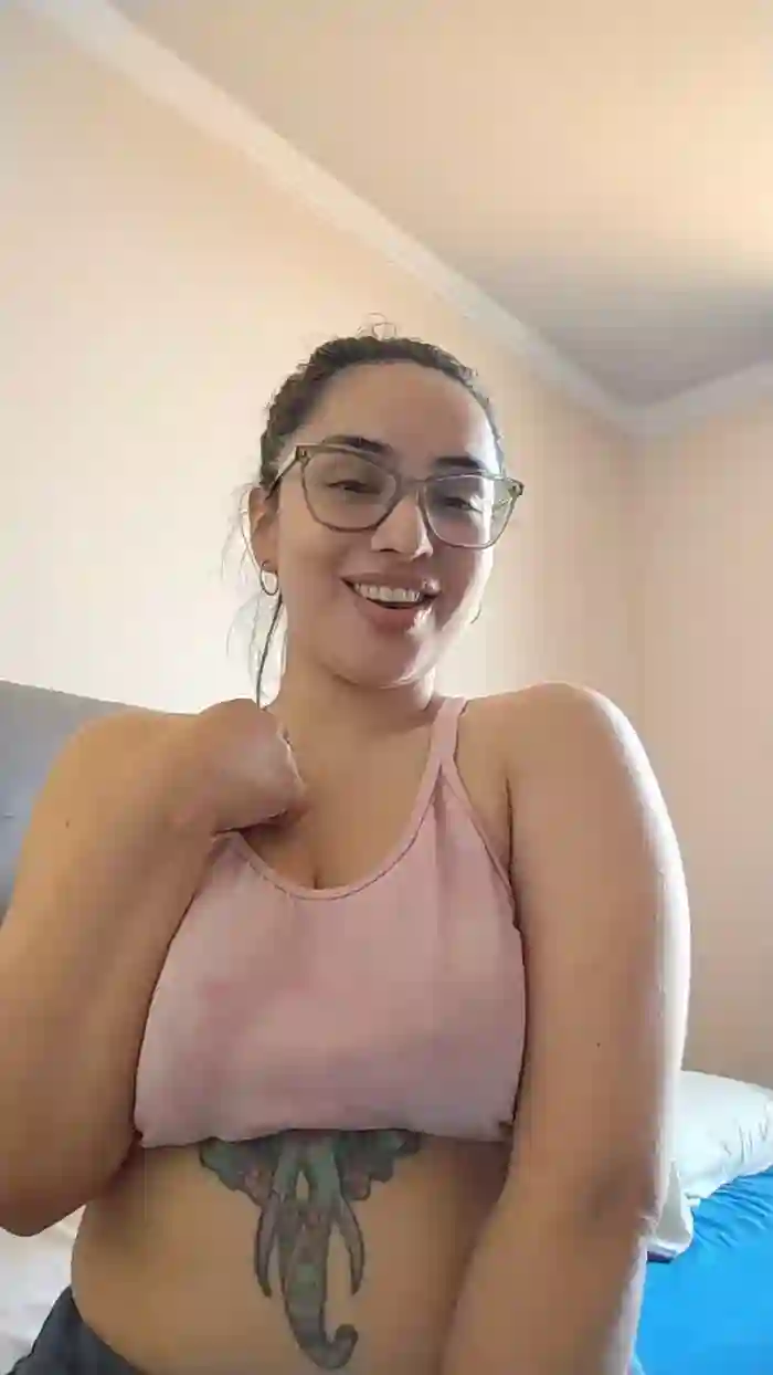 Latinaakita4